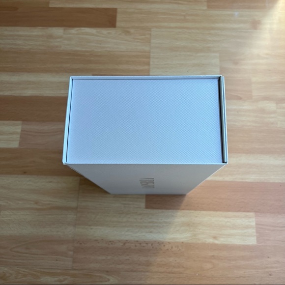 Authentic La Perla Collapsible Gift Box - Picture 4 of 6